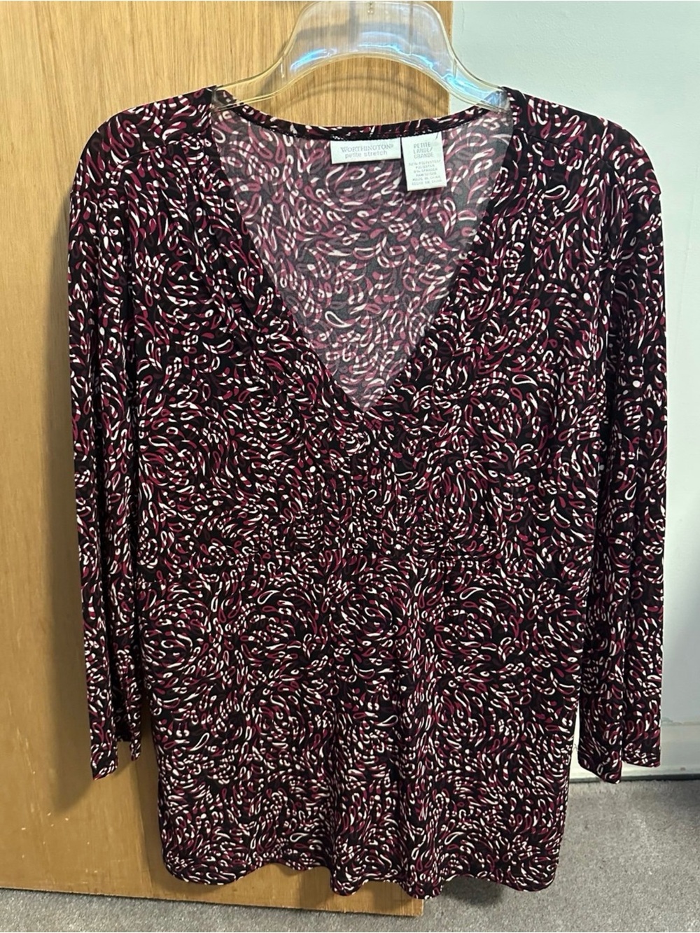 Worthington Petite Stretch Women’s V-Neck Blouse Top Petite Large NWOT
